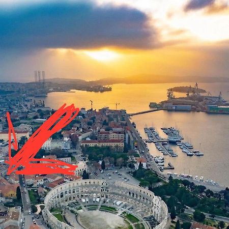 Domus Nostrae-Pula Apartman Kültér fotó