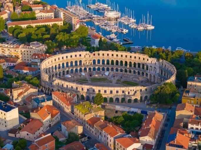Domus Nostrae-Pula Apartman Kültér fotó